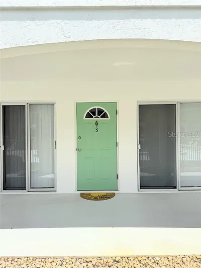 4035 S S SCHOOL AVENUE B3 #B3 Sarasota FL