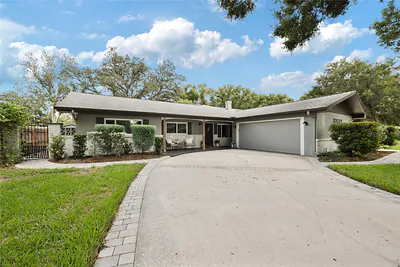 11331 N OAKLEAF AVENUE Tampa FL