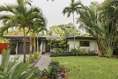 455 NE 55th St Miami FL