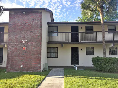 6061 Shakerwood Cir 205 #205 Tamarac FL