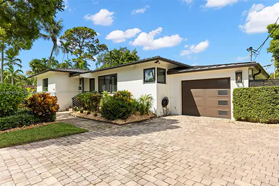 10560 NE 2nd Ct Miami Shores FL