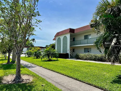 3500 BENEVA ROAD 310 #310 Sarasota FL