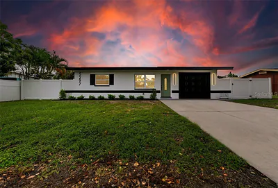 5297 68TH WAY N St Petersburg FL