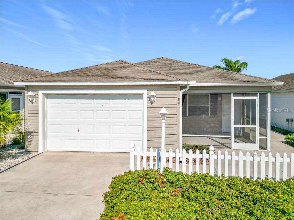 1861 ENDSLEY COURT The Villages FL