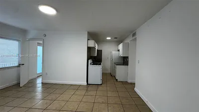1225 Marseille Dr 26 #26 Miami Beach FL