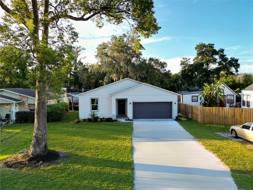 25405 CARNOUSTIE DRIVE Mount Plymouth FL