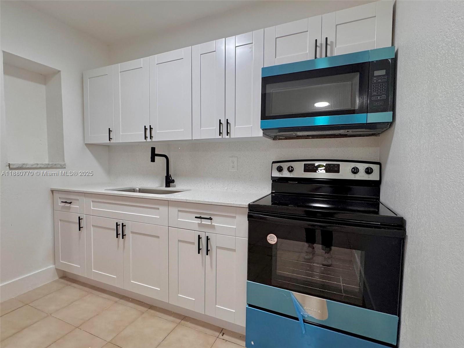 541 E 38th St FRONT #FRONT Hialeah FL