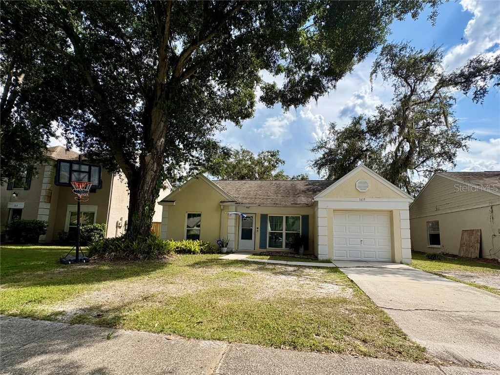 1615 CROSSRIDGE DRIVE Brandon FL