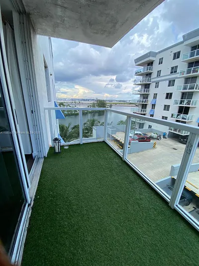 5099 NW 7th St 904 #904 Miami FL