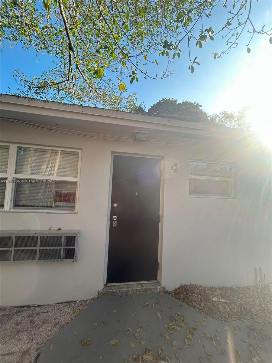 1126 SW 15th Ter 4 #4 Fort Lauderdale FL