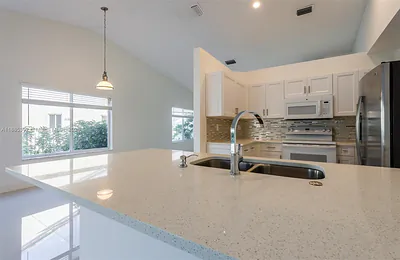 4295 Greenbriar Ln Weston FL