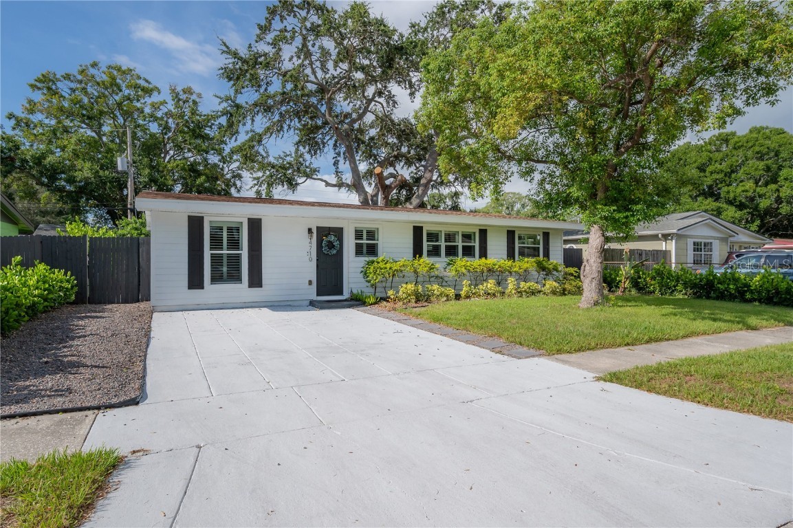 4710 W WALLACE AVENUE Tampa FL