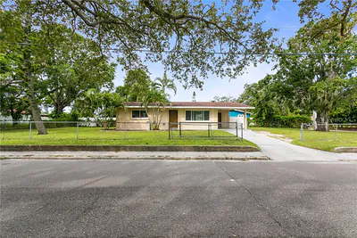 1904 5TH STREET W Bradenton FL