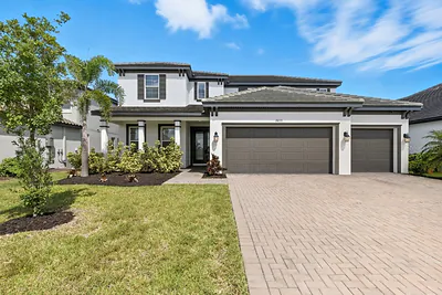 2033 WOODLEAF HAMMOCK CT Bradenton FL