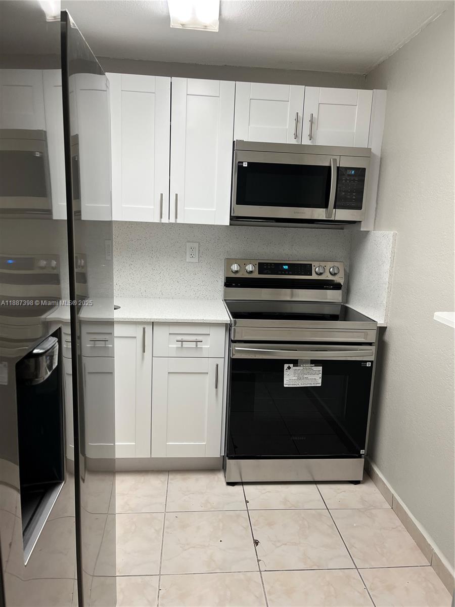 666 W 81st St 318 #318 Hialeah FL