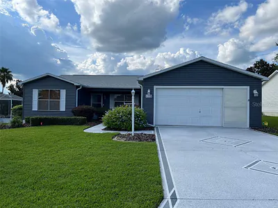 435 SANTA CLARA CIRCLE Lady Lake FL