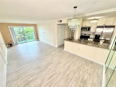 2530 SW 3rd Ave 206 #206 Miami FL