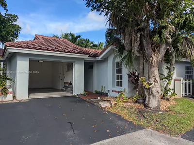 1250 Willow Dr Weston FL