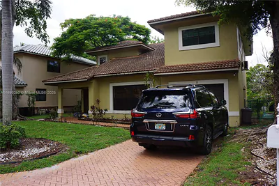 11 SW 94th Ter 2 #2 Plantation FL