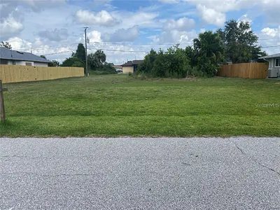 867 DOBELL TERRACE NW Port Charlotte FL