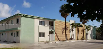 2601 NE 1st St 18 #18 Pompano Beach FL