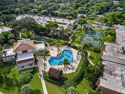 8277 SW 128th St 108 #108 Pinecrest FL