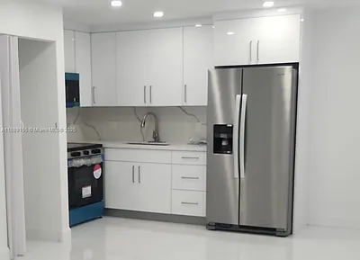 5300 NW 25th St 18 #18 Lauderhill FL