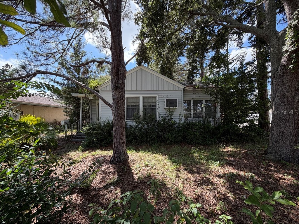 1354 35TH AVENUE N St Petersburg FL