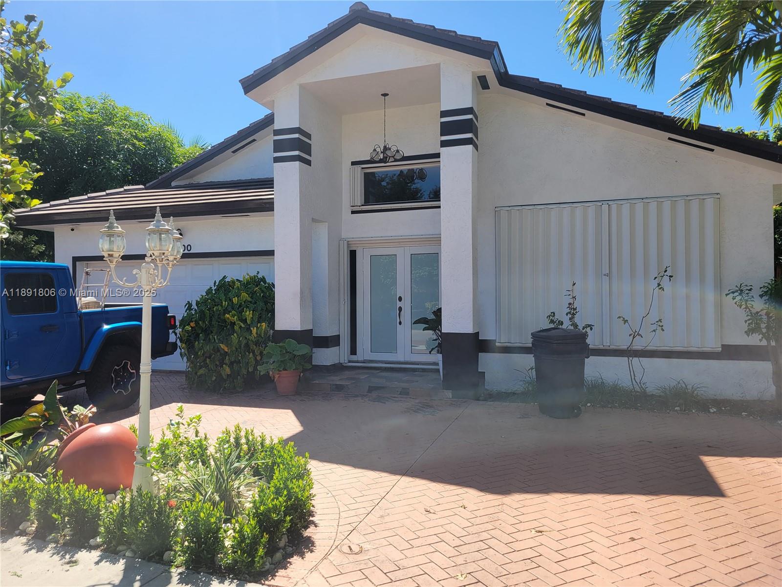 8900 NW 148th Ter Miami Lakes FL