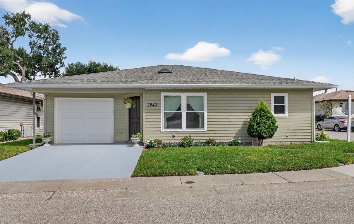 2243 SEA ISLAND CIRCLE N Lakeland FL