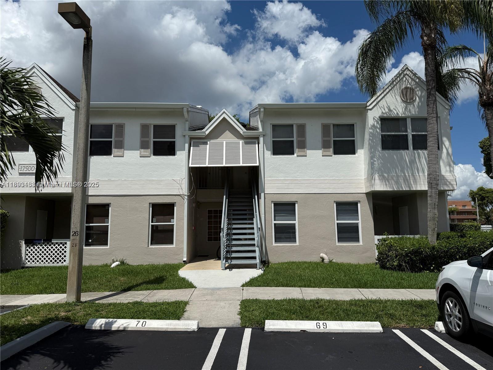 17500 NW 67th Pl M-4 #M-4 Hialeah FL