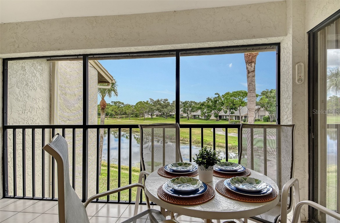 4416 WEYBRIDGE 90 #90 Sarasota FL