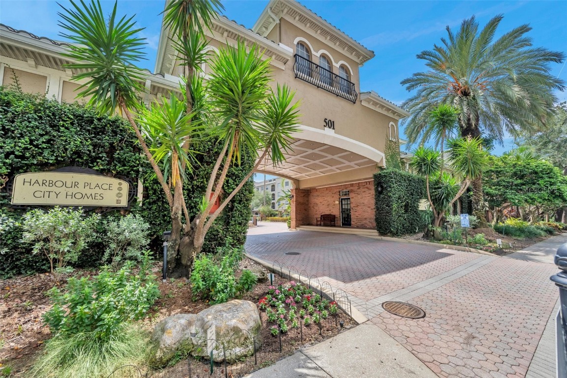 501 KNIGHTS RUN AVENUE 1206 #1206 Tampa FL
