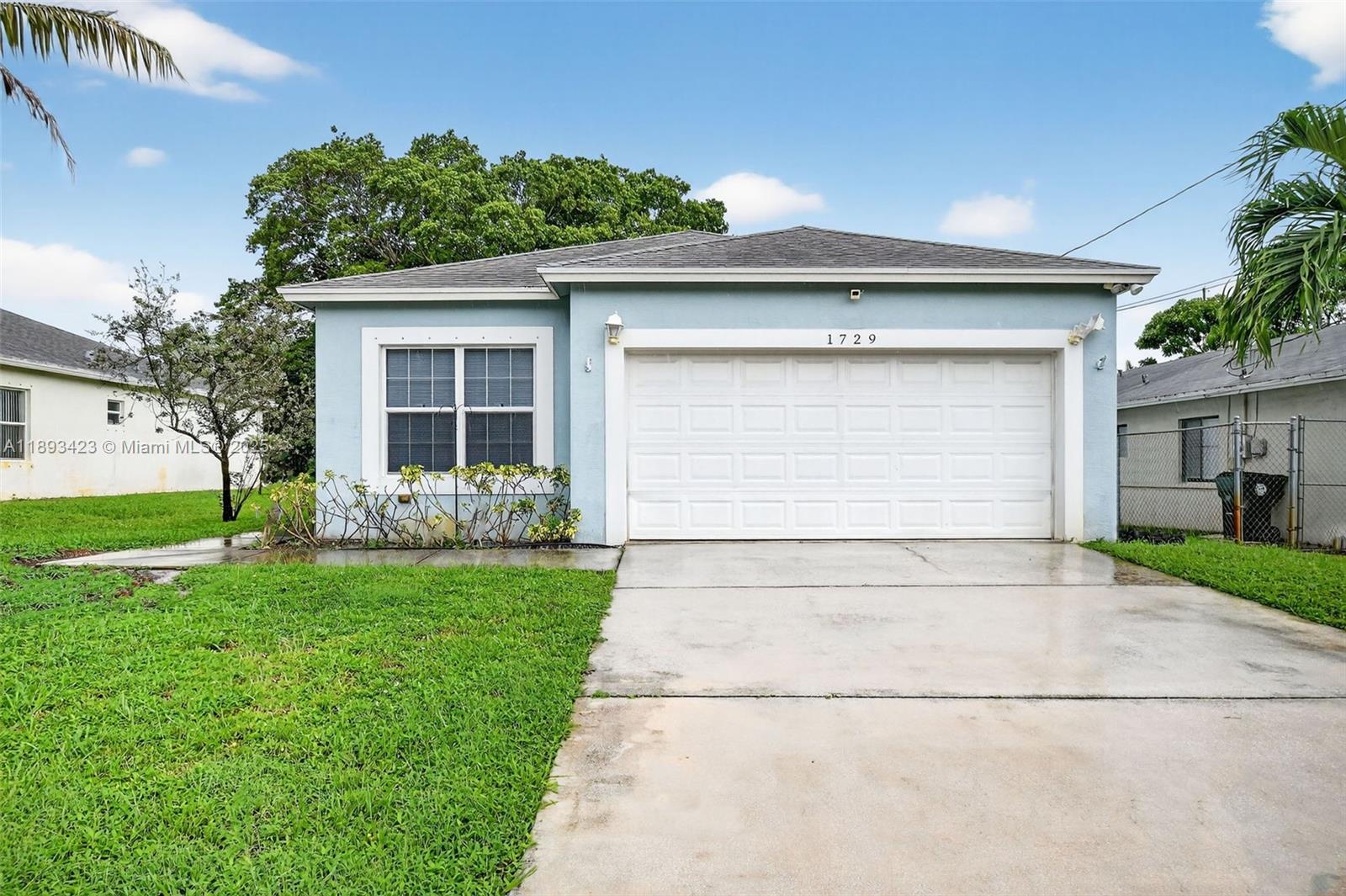 1729 N 11th Ave N Lake Worth FL