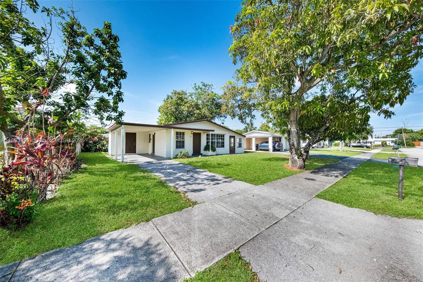3231 NW 18th Ct Lauderhill FL