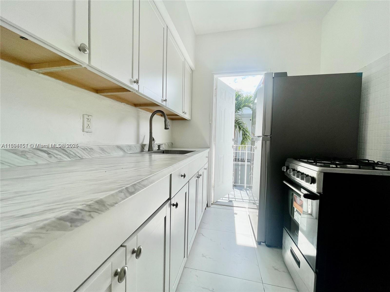 780 81st St 9 #9 Miami Beach FL