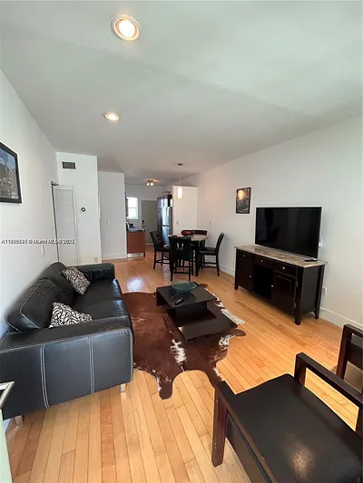 1045 Lenox Ave 11 #11 Miami Beach FL