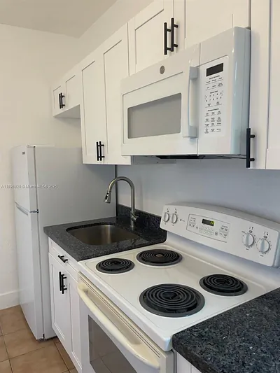 217 SW 21st Ave 2 #2 Miami FL