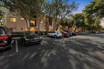 2516 Centergate Dr 303 #303 Miramar FL