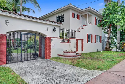 1193 Marseille Dr 2 #2 Miami Beach FL