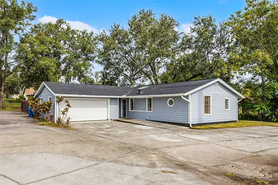 697 E ANDERSON ROAD Groveland FL