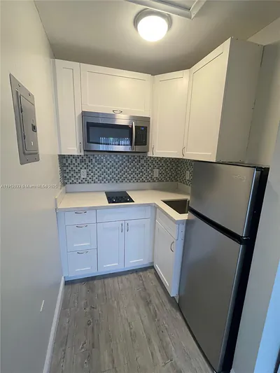 2161 NE 42nd St 2B #2B Lighthouse Point FL