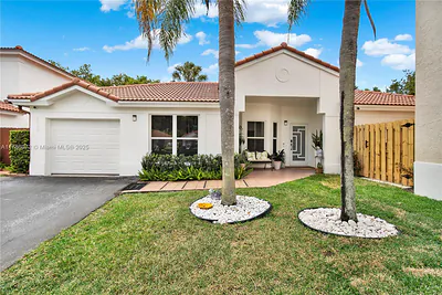 5566 NW 102nd Pl Doral FL