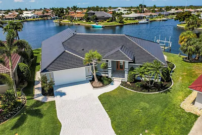 261 VENEZIA COURT Punta Gorda FL