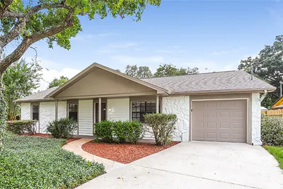 302 N MILLER ROAD Valrico FL