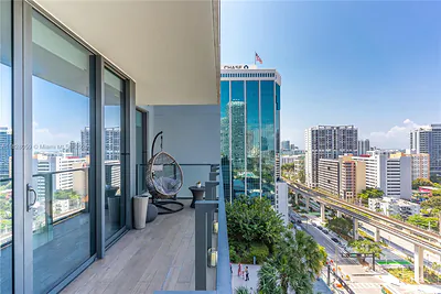88 SW 7th St 1008 #1008 Miami FL