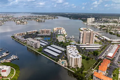 7400 SUN ISLAND DRIVE S 407 #407 South Pasadena FL