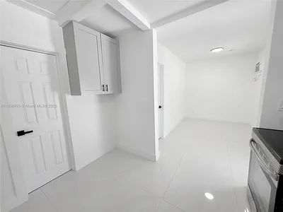 254 E Dania Beach Blvd 4 #4 Dania Beach FL