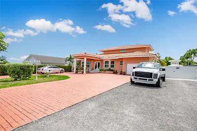 13926 SW 14th St Miami FL