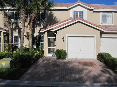 7422 NW 61st Ter Parkland FL